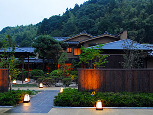 �G�[�XJTB�F���̃��]�[�g�@�E�@�o�_